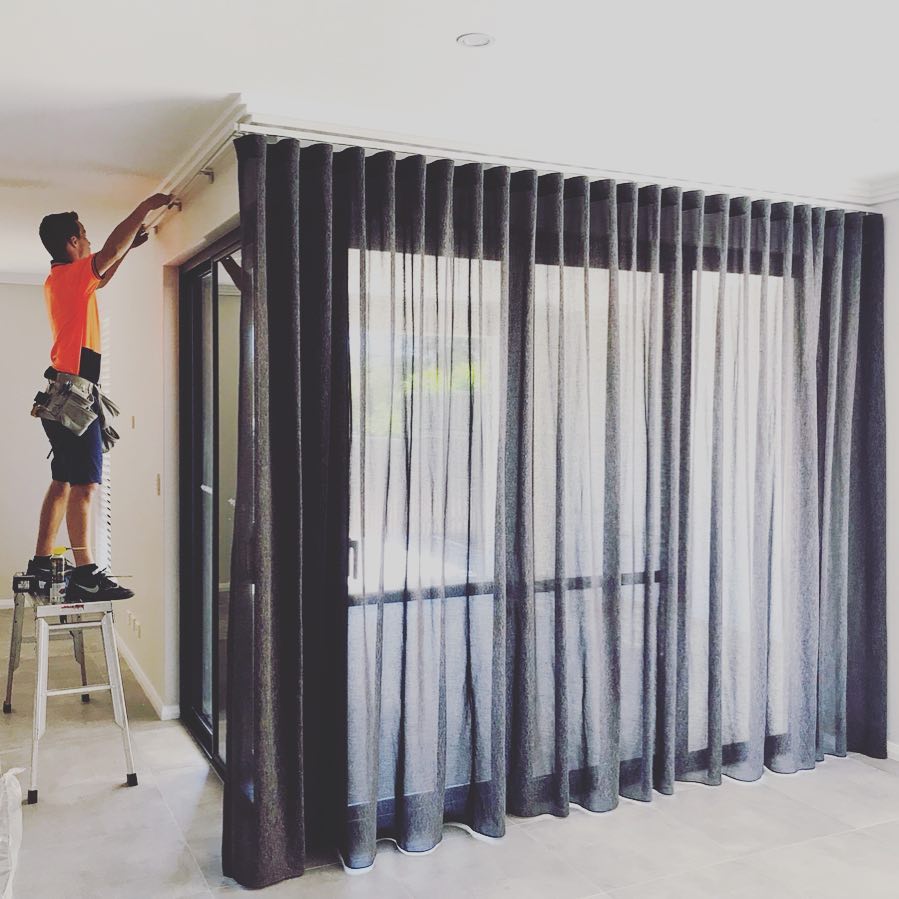 Curtain Fixing in Dubai